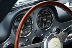 mercedes_gullwing136-1