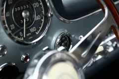 mercedes_gullwing142-1