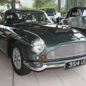 Aston Martin DB4