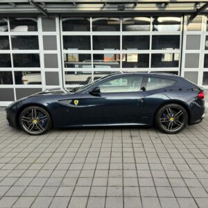 Ferrari FF